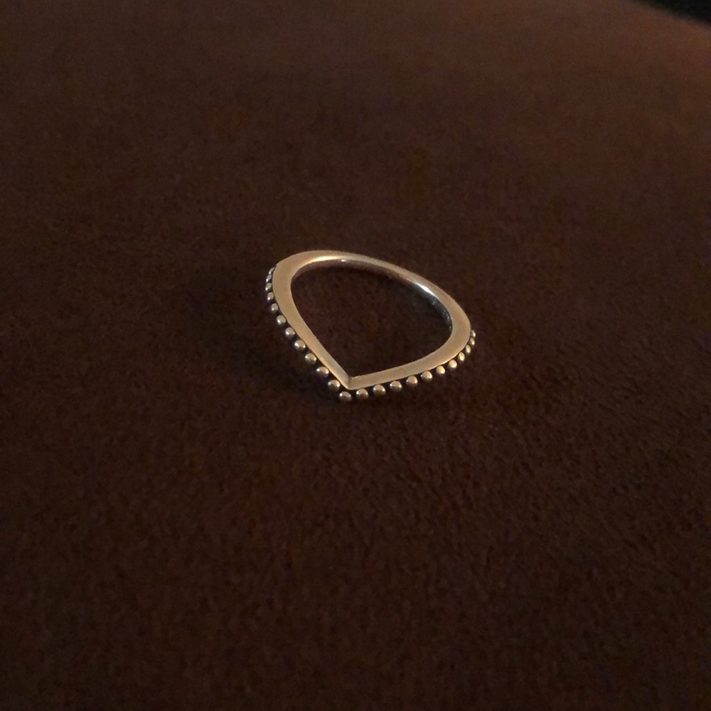 Pandora ring